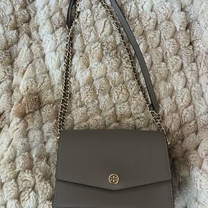 Tory Burch Robinson Mini Convertible Crossbody/Shoulderbag in Gray Heron